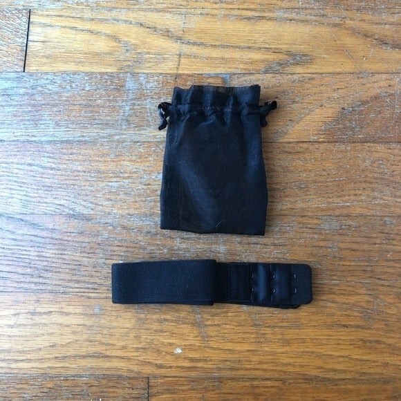 Victoria’s Secret Adjustable Low Strap B - Picture 2 of 2